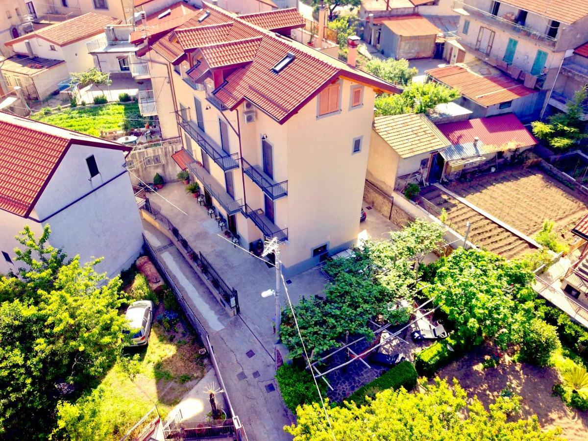 Casa Gentile Bed & Breakfast อาเจโรลา ภายนอก รูปภาพ