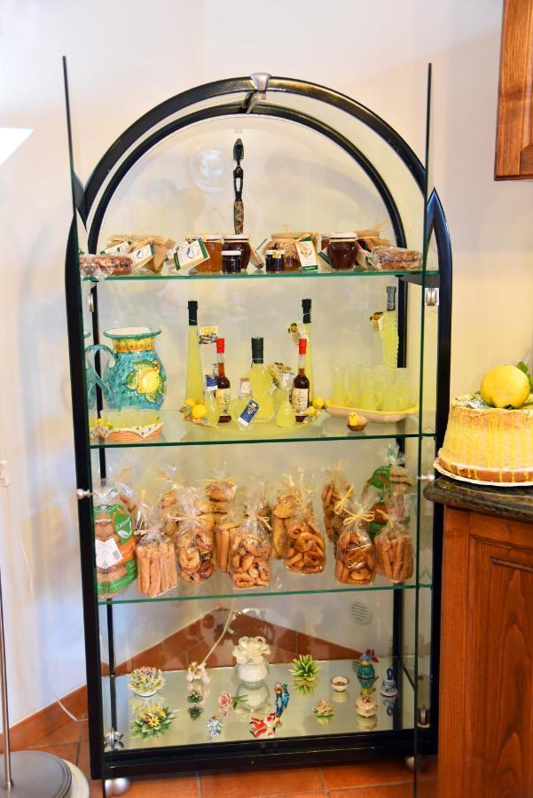 Casa Gentile Bed & Breakfast อาเจโรลา ภายนอก รูปภาพ
